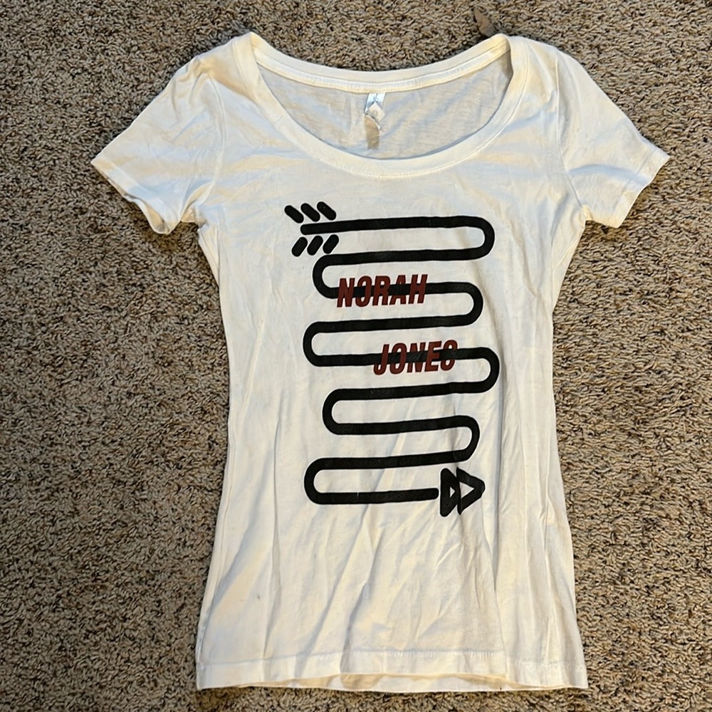 Norah Jones white concert T-shirt size small worn once